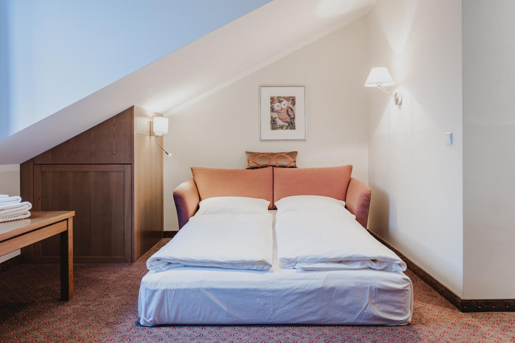 Hotel Hachinger Hof Oberhaching Bagian luar foto