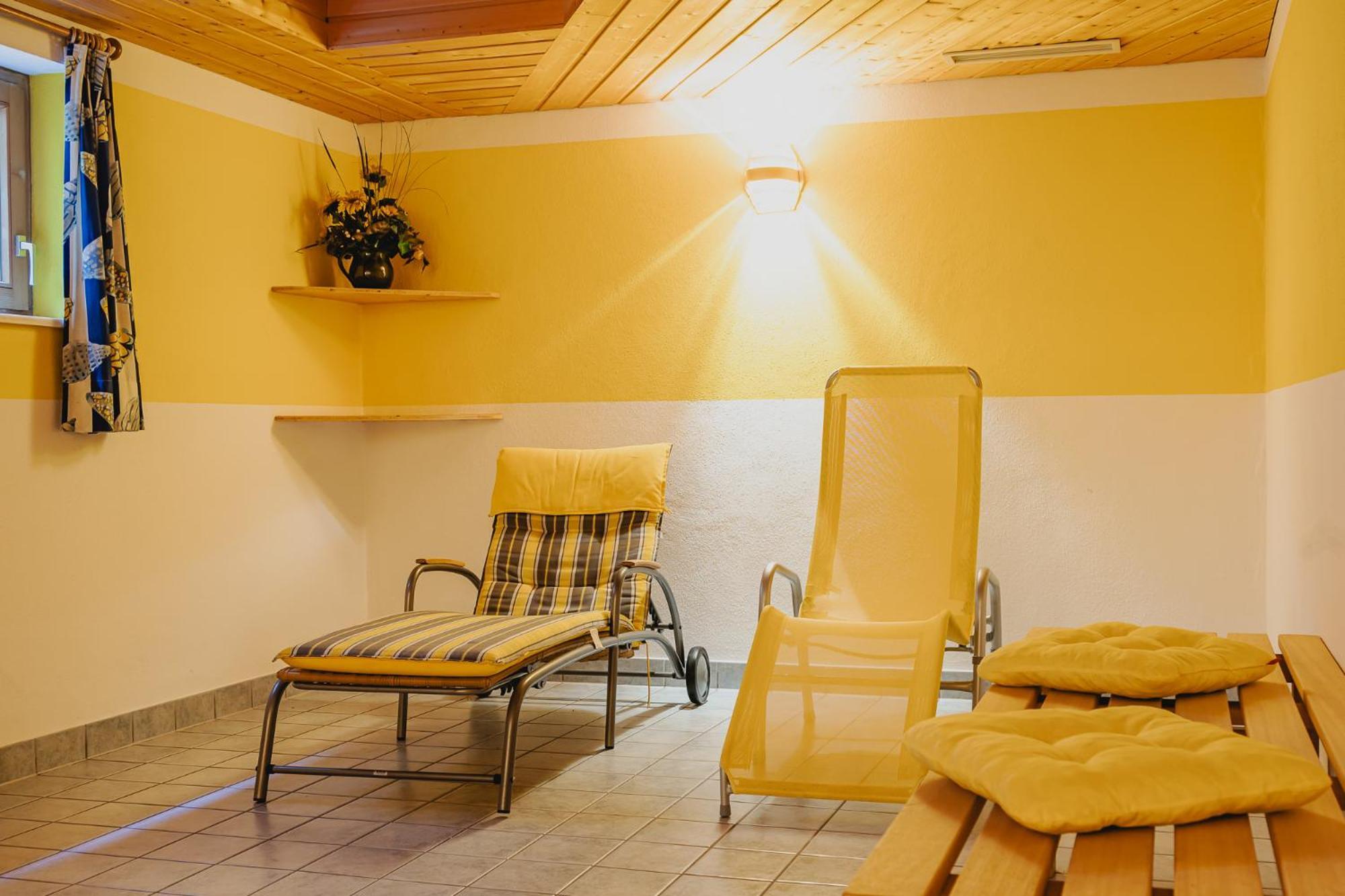 Hotel Hachinger Hof Oberhaching Bagian luar foto