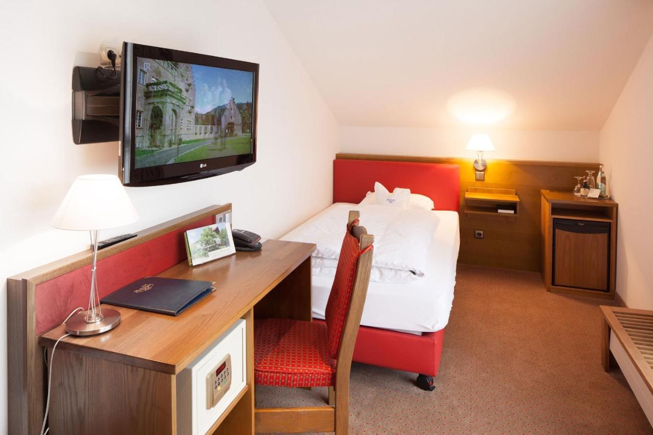 Hotel Hachinger Hof Oberhaching Bagian luar foto