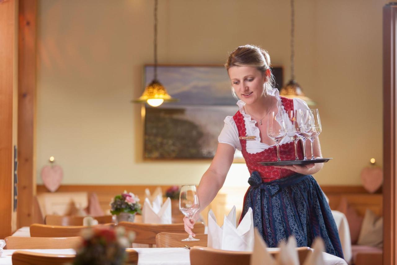Hotel Hachinger Hof Oberhaching Bagian luar foto